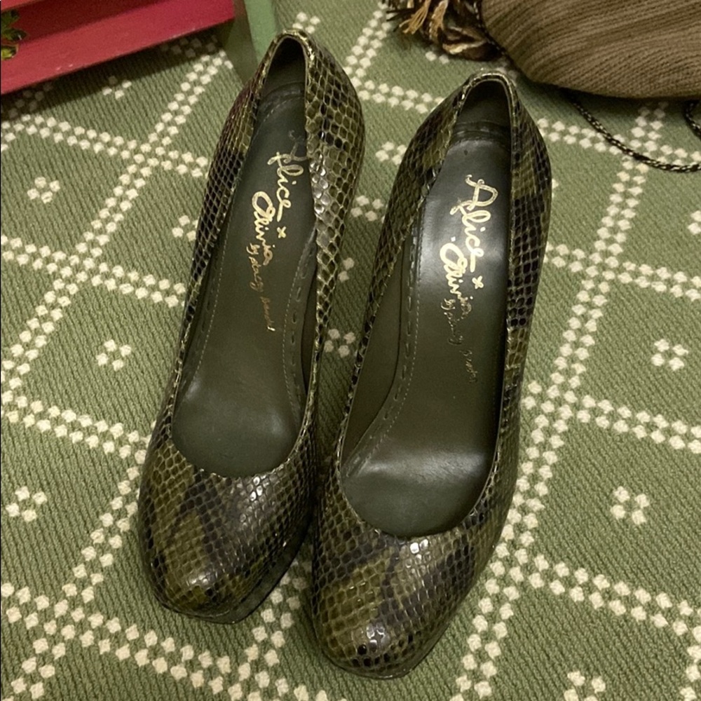 Alice + Olivia snake skin high heel